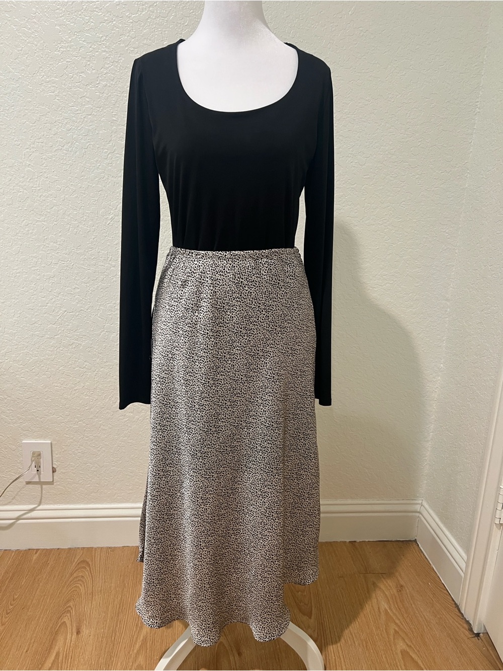 Black & Cream Printed Midi Skirt